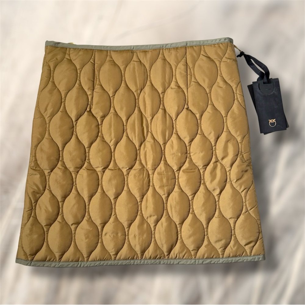 NWT Italian Luxury Pinko Quilted nylon Mini Skirt - Picture 2 of 8